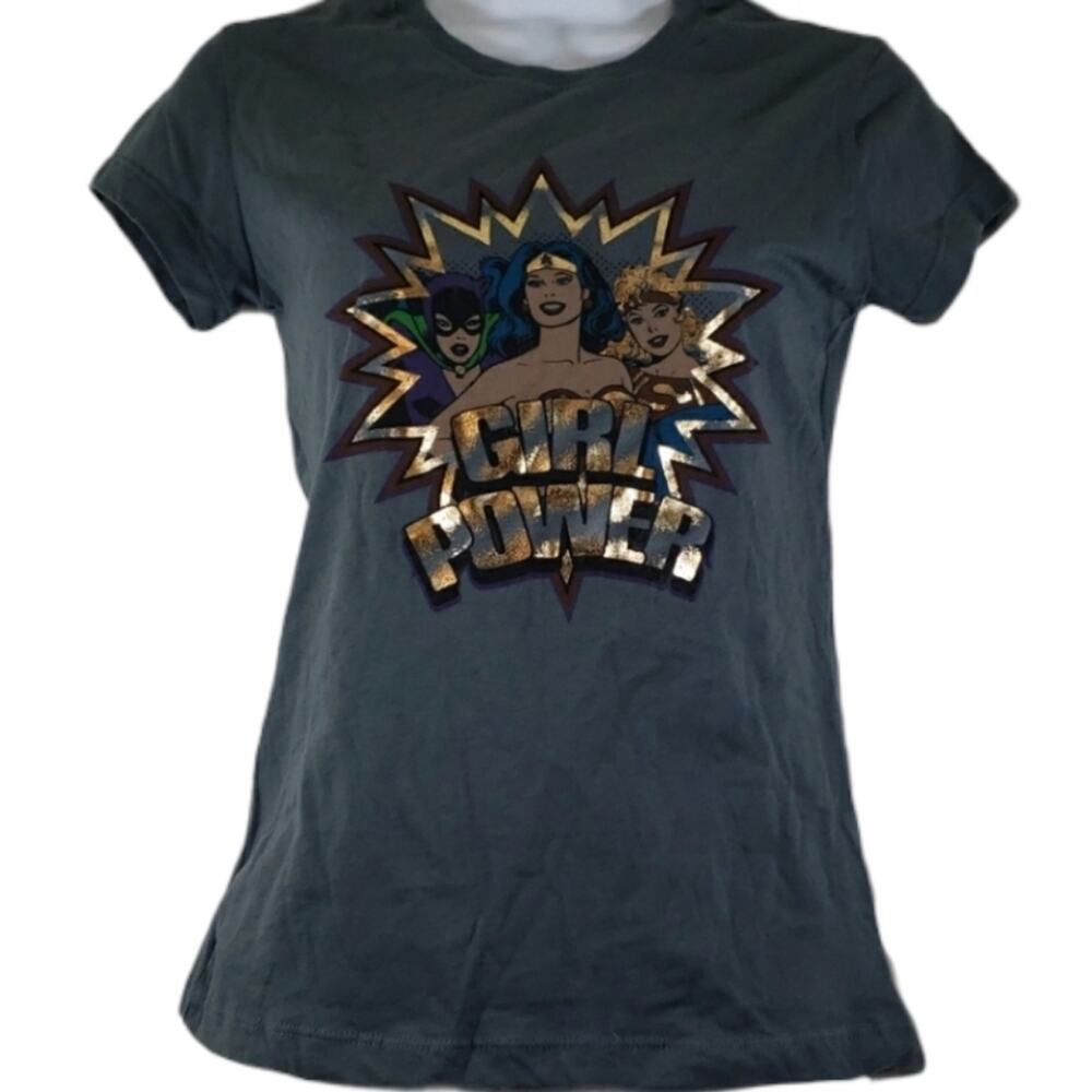 DC Comics Girl Power Gold Foil Tee Size M NWT